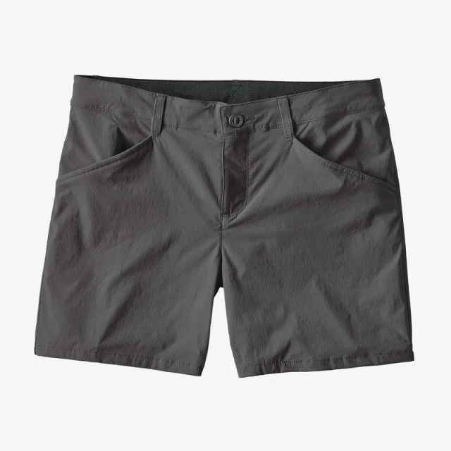 Womens Quandary Shorts - 5 In.